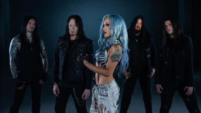  Arch Enemy обявиха нов албум „Blood Dynasty“