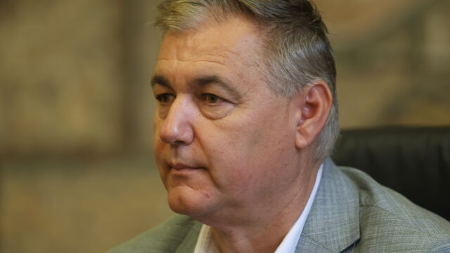 От длъжността заместник министър на правосъдието е освободен Георги Николов считано от