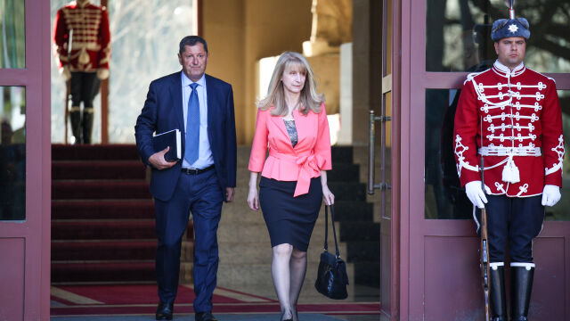 Президентът Румен Радев възлага на Горица Грънчарова кандидат за служебен