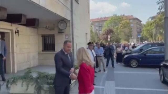 Номинираната за премиер Горица Грънчарова Кожарева е на среща в Министерството