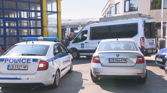 Румен Гайтански Вълка е отишъл доброволно днес в Антикорупционната комисия заедно с