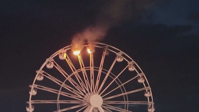 Тече разследване на пожара на виенско колело по време на
