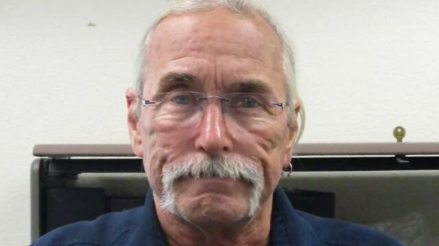 Арестуваха мъж от Южна Аризона за предполагаеми смъртни заплахи срещу Доналд