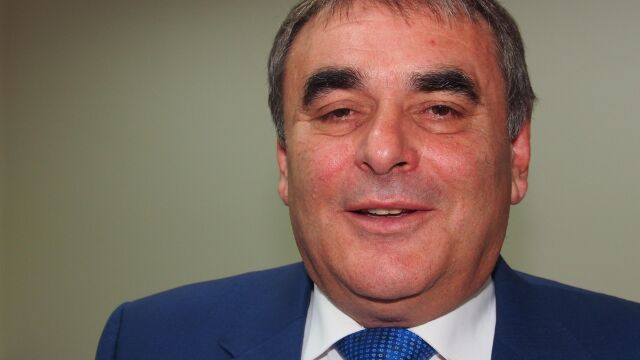 По рано днес Джевдет Чакъров от ДПС заяви че в сарая