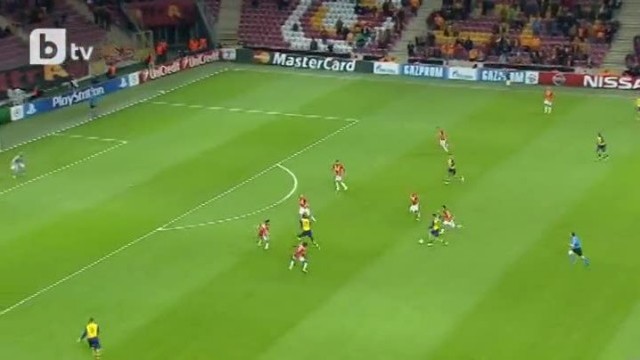 Арсенал повежда с 1:0 на Галатасарай (ВИДЕО)