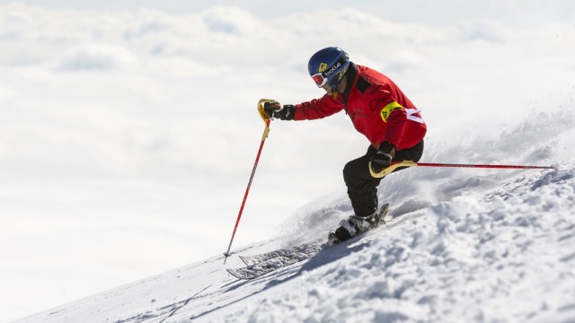 Сръбски скиор е в тежко състояние след падане на писта