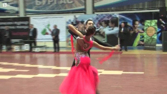 120 танцови двойки си разпределиха отличията за Купа "България" (ВИДЕО)