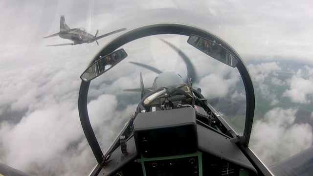 Руски военен самолет се разби по време на тренировъчен полет
