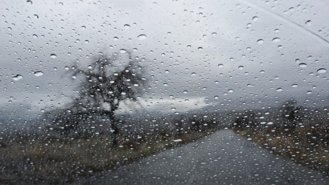 В неделя ще е ще е предимно облачно На много