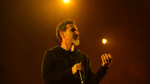 Серж Танкян е отворен към идеята да издаде още соло музика в бъдеще
