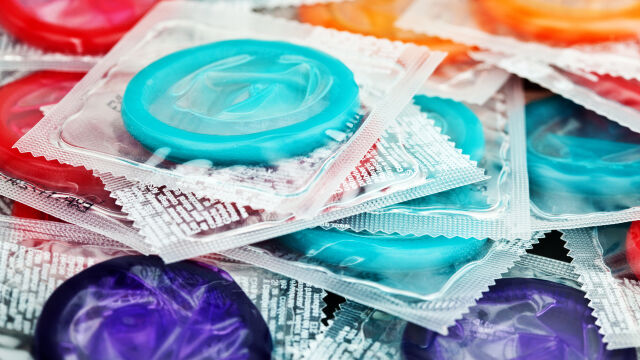 От презервативите във всички аптеки във Франция са безплатни за