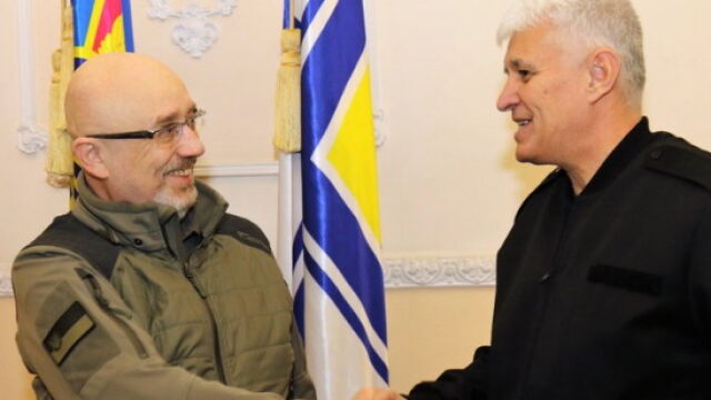 Министърът на отбраната Димитър Стоянов е на посещение в Украйна