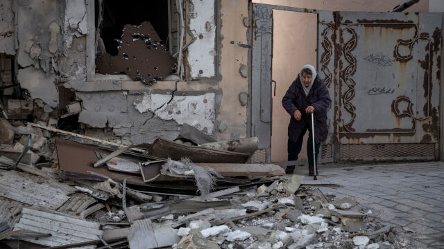 Русия нанесе масирани въздушни удари срещу цели в Украйна В