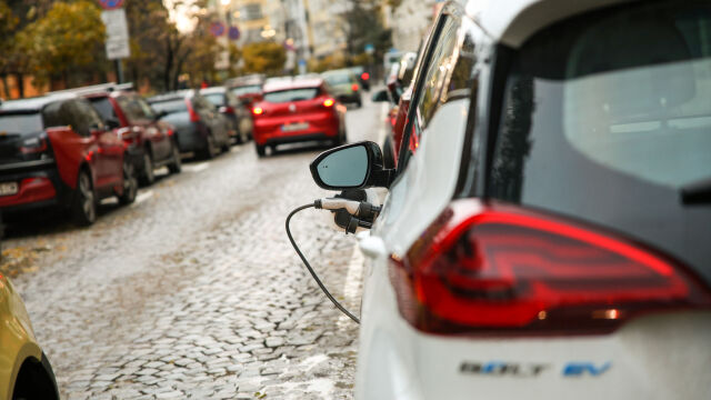 В сила е забраната за стари коли в центъра на София: Какви ще са санкциите?