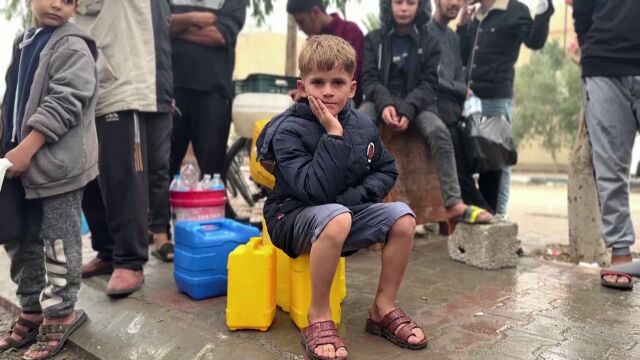 „Само прекратяване на огъня ще спаси децата на Газа“: 600 000 души трябва да се евакуират (ВИДЕО)