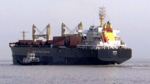 Плаващ под малтийски флаг кораб който е българска собственост е
