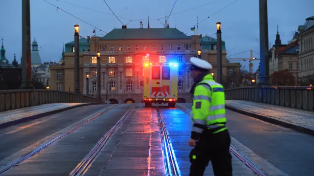 Стрелба в университет в Прага