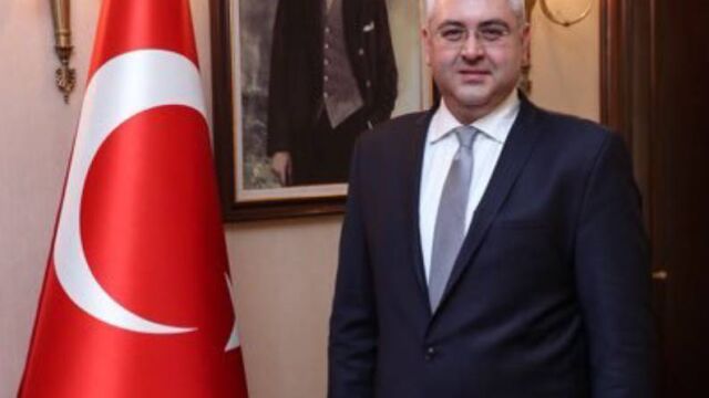 Турският външен министър назначава Мехмет Саит Уянък като посланик в