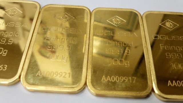 Митничари задържаха 3 685 кг инвестиционно злато и златни отливки в