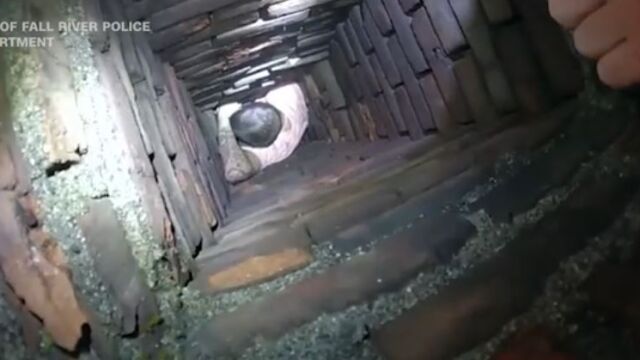  Преследван от полицията мъж в американския щат Масачузетс избяга на