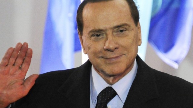 Бившият италиански премиер Силвио Берлускони е приет в болница в