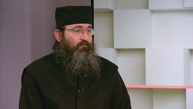Игуменът на Гигинския манастир архимандрит Никанор връчи на новоизбрания патриарх
