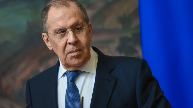 Руският външен министър Сергей Лавров е отменил двудневна визита в