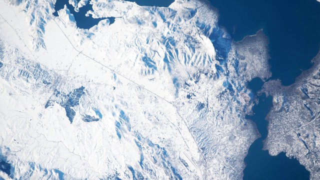Европейската космическа агенция ЕКА пусна снимки на снежна Гърция като
