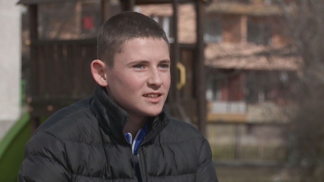 13-годишният Стивън Бориславов продължава да води битки за живота си.