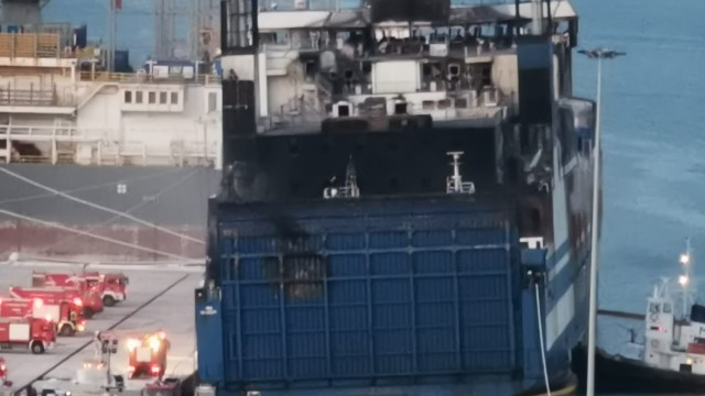 Седми ден продължава спасителната операция във военното пристанище на Астакос