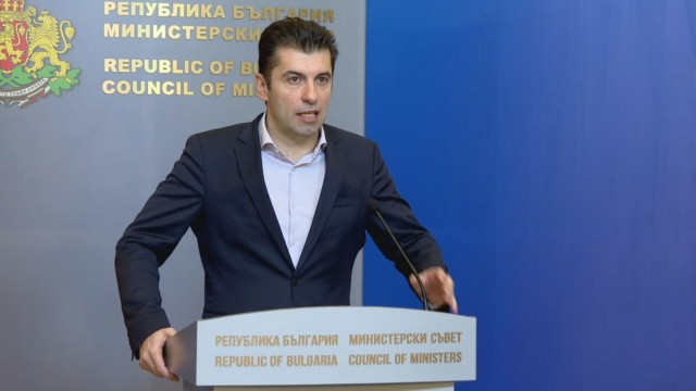 Ексклузивно по bTV премиерът Кирил Петков отговаря на въпроси в