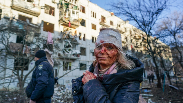 Ужасяващи кадри показват състоянието на жилищен район в украинския град