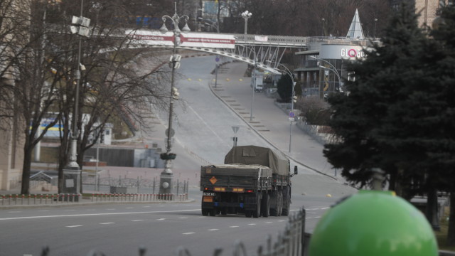 Отново стрелба и сирени за въздушна заплаха в Киев Това