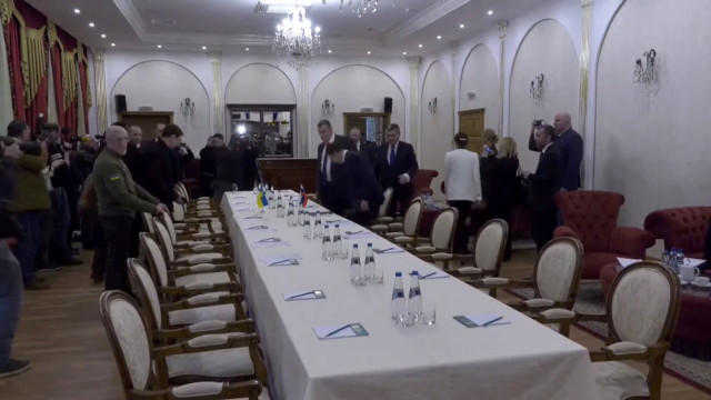 Започнаха преговорите между украинската и руската делегации в Беларус. Основната
