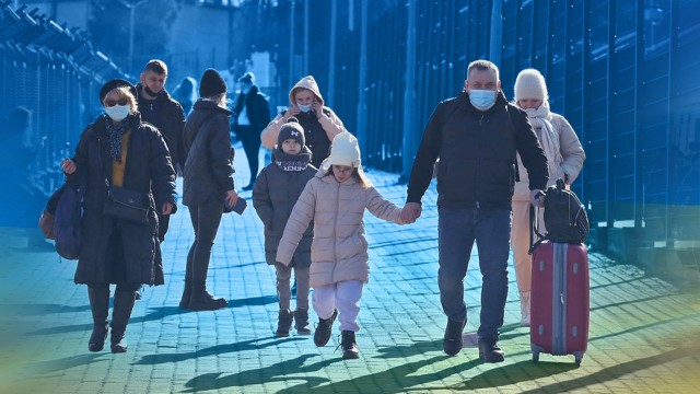 Над половин милион души са избягали от Украйна към съседните