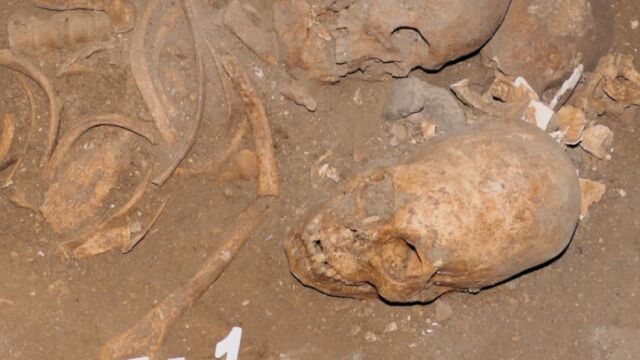 Удължен череп на жена отпреди 2000 години открит в Стара