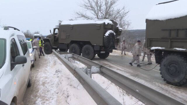 Катастрофа с военни камиони край Враца 