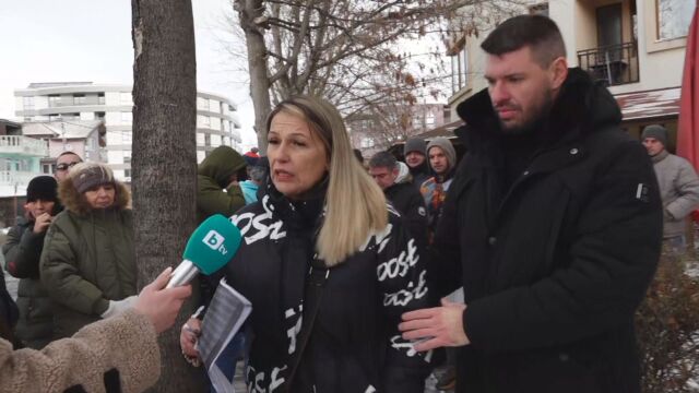 Родители от Несебър протестират за съмнително високите цени на ученическите
