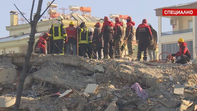 Спасителната акция в 2 милионния град Газиантеп в Турция продължава Там