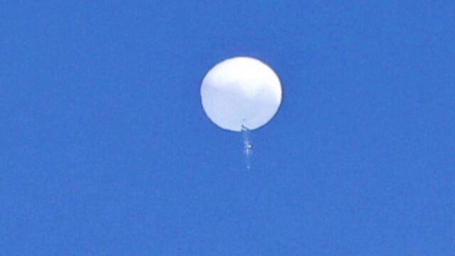 Китайски балон за шпионаж извънземни или просто обект Дни след