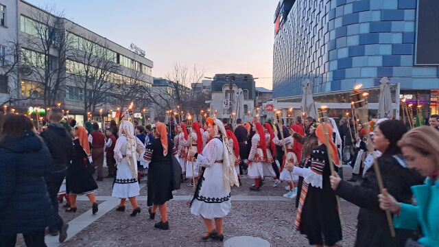 С факелно шествие в Благоевград отбеляза 150 години от обесването