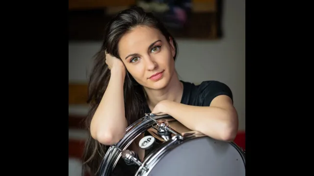 Михаела Найденова е новата барабанистка на бразилската група Nervosa