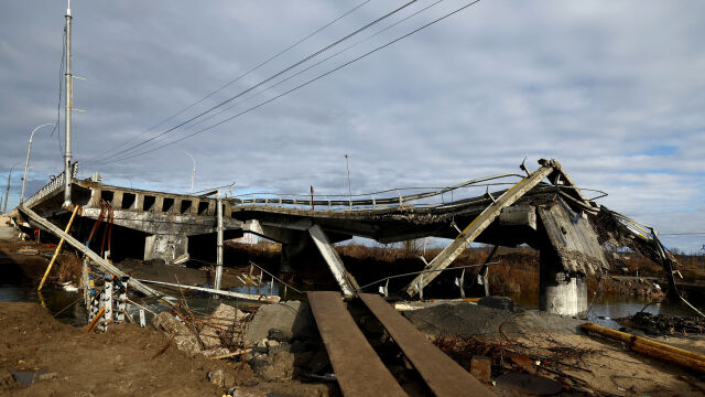 На фронта в Украйна продължават ожесточените сражения Мостовете които бяха