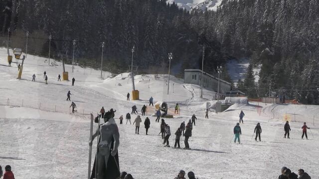 Скиорът ударил 7 годишно дете на ски писта в Банско днес