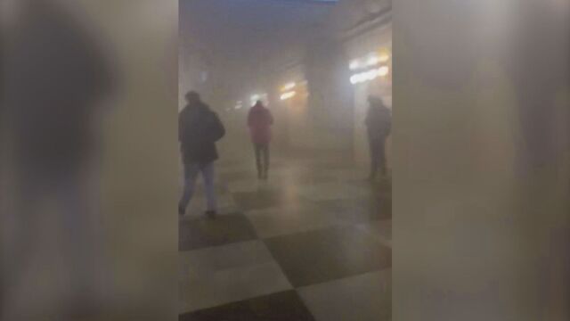 Пътници от метрото в Москва са евакуирани след една от