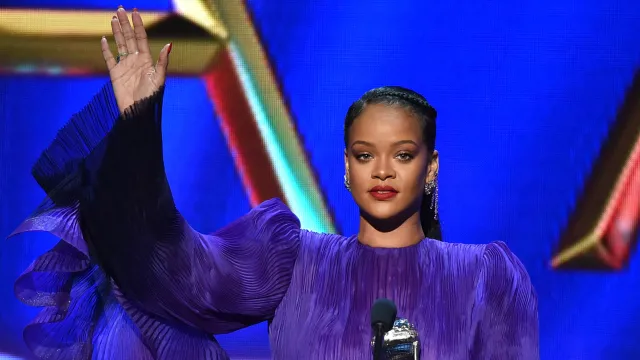 Rihanna ще пее на наградите Oscar