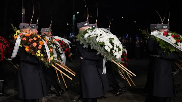 Почит пред паметта на Апостола