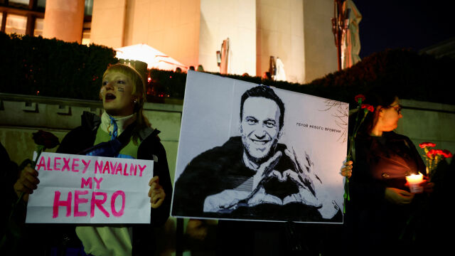 Руските власти разследващи смъртта на Алексей Навални ще извършват експертизи