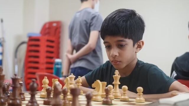 Дете постави рекорд в историята на шахмата На 8 години