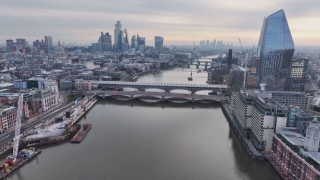 Във Великобритания властите отчитат ръст на кражбите в магазините през